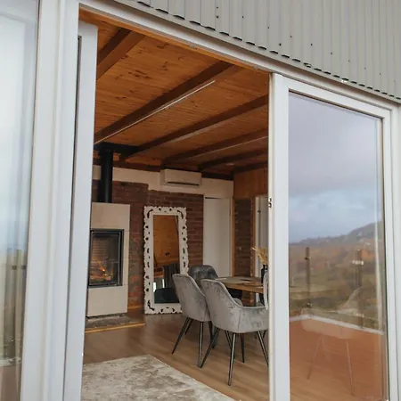 Vdoma Karpaty Chalet